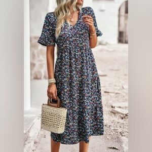 NWT Flowy Floral Short Sleeve Midi Dress Small